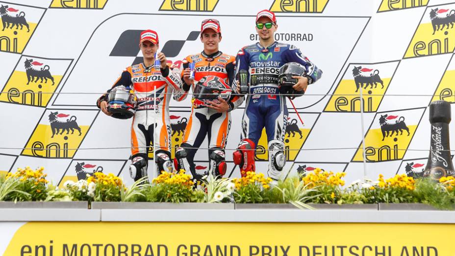 Marc Márquez (Repsol Honda Team) venceu GP da Alemanha e assumiu a liderança do Mundial | <a href="https://gutenberg.quatrorodas.abril.com.br/moto/noticias/motogp-marquez-vence-alemanha-lider-746865.shtml" rel="migration">Leia mais</a>