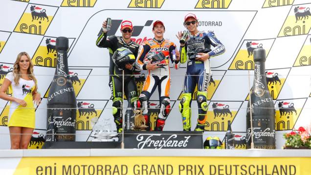 Pódio do Grande Prêmio da Alemanha | <a href="https://gutenberg.quatrorodas.abril.com.br/moto/noticias/motogp-marquez-vence-alemanha-lider-746865.shtml" rel="migration">Leia mais</a> Pódio do Grande Prêmio da Alemanha | <a href="https://gutenberg.quatrorodas.abril.com.br/moto/noticias/motogp-marquez-vence-alemanha-lider-746865.shtml" rel="migration">Leia mais</a>