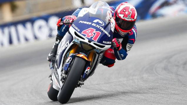 Aleix Espargaró (Power Electronics Aspar) ficou com a 11ª colocação | <a href="https://gutenberg.quatrorodas.abril.com.br/moto/noticias/motogp-bradl-surpreende-pole-eua-747594.shtml" rel="migration">Leia mais</a> Aleix Espargaró (Power Electronics Aspar) ficou com a 11ª colocação | <a href="https://gutenberg.quatrorodas.abril.com.br/moto/noticias/motogp-bradl-surpreende-pole-eua-747594.shtml" rel="migration">Leia mais</a>