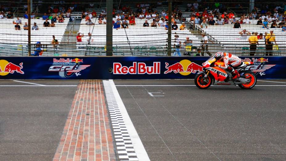 Jovem espanhol da Honda conquistou sua quarta pole na temporada | <a href="https://gutenberg.quatrorodas.abril.com.br/moto/noticias/motogp-marquez-pole-indianapolis-750328.shtml" rel="migration">Leia mais</a>