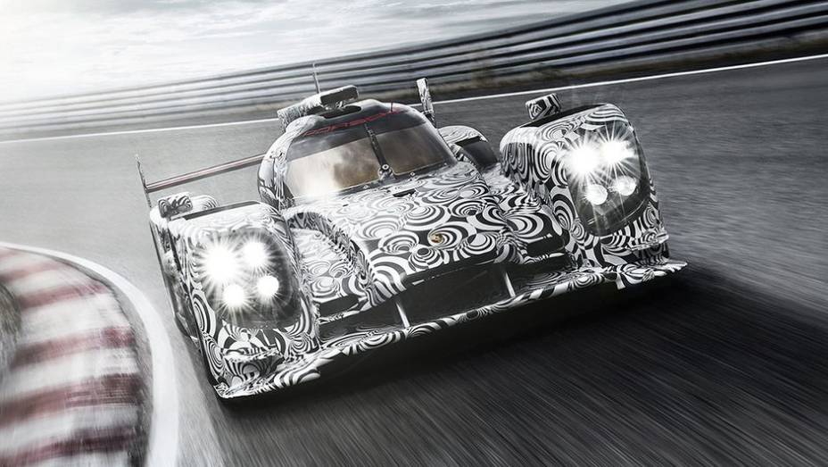 A Porsche divulgou uma série de fotos do seu modelo LMP1 | <a href="https://gutenberg.quatrorodas.abril.com.br/noticias/fabricantes/porsche-revela-imagens-seu-lmp1-751419.shtml" rel="migration">Leia mais</a>