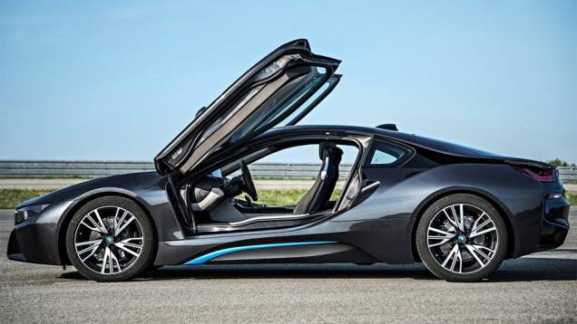 Assim, o i8 consegue acelerar de 0 a 100 km/h em 4,5 segundos | <a href="https://gutenberg.quatrorodas.abril.com.br/saloes/frankfurt/2013/bmw-i8-752136.shtml" rel="migration">Leia mais</a> Assim, o i8 consegue acelerar de 0 a 100 km/h em 4,5 segundos | <a href="https://gutenberg.quatrorodas.abril.com.br/saloes/frankfurt/2013/bmw-i8-752136.shtml" rel="migration">Leia mais</a>