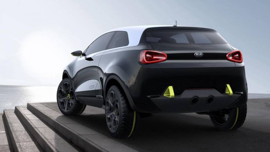 As dimensões do Niro concept são as seguintes: 4,19 metros de comprimento, sendo 2,59m de espaço entre-eixos, 1,56m de altura e 1,85m de largura | <a href="https://gutenberg.quatrorodas.abril.com.br/saloes/frankfurt/2013/kia-niro-concept-753436.shtml" rel="migration">Leia mais</a>