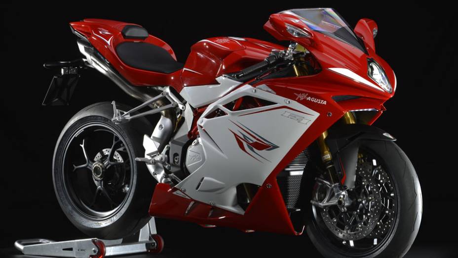 Velocidade máxima divulgada de 297,5 km/h | <a href="https://gutenberg.quatrorodas.abril.com.br/moto/noticias/mv-agusta-confirma-cinco-lancamentos-brasil-756002.shtml" rel="migration">Leia mais</a>