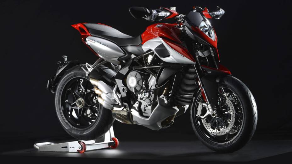 Rivale 800 2014 | <a href="https://gutenberg.quatrorodas.abril.com.br/moto/noticias/mv-agusta-confirma-cinco-lancamentos-brasil-756002.shtml" rel="migration">Leia mais</a>