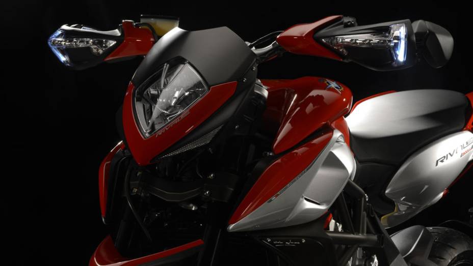 Design bastante arrojado | <a href="https://gutenberg.quatrorodas.abril.com.br/moto/noticias/mv-agusta-confirma-cinco-lancamentos-brasil-756002.shtml" rel="migration">Leia mais</a>