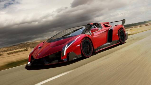 A motorização será a mesma do coupé: 6.5 V12, oferecendo 740 cavalos de potência | <a href="https://gutenberg.quatrorodas.abril.com.br/noticias/fabricantes/surgem-primeiras-imagens-lamborghini-veneno-roadster-757482.shtml" rel="migration">Leia mais</a> A motorização será a mesma do coupé: 6.5 V12, oferecendo 740 cavalos de potência | <a href="https://gutenberg.quatrorodas.abril.com.br/noticias/fabricantes/surgem-primeiras-imagens-lamborghini-veneno-roadster-757482.shtml" rel="migration">Leia mais</a>