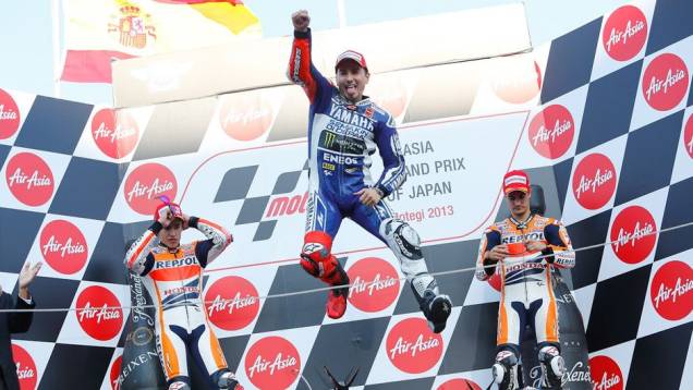 Márquez agora tem 318 pontos, contra 305 de Lorenzo | <a href="https://gutenberg.quatrorodas.abril.com.br/moto/noticias/motogp-definicao-titulo-fica-ultima-prova-758422.shtml" rel="migration">Leia mais</a> Márquez agora tem 318 pontos, contra 305 de Lorenzo | <a href="https://gutenberg.quatrorodas.abril.com.br/moto/noticias/motogp-definicao-titulo-fica-ultima-prova-758422.shtml" rel="migration">Leia mais</a>