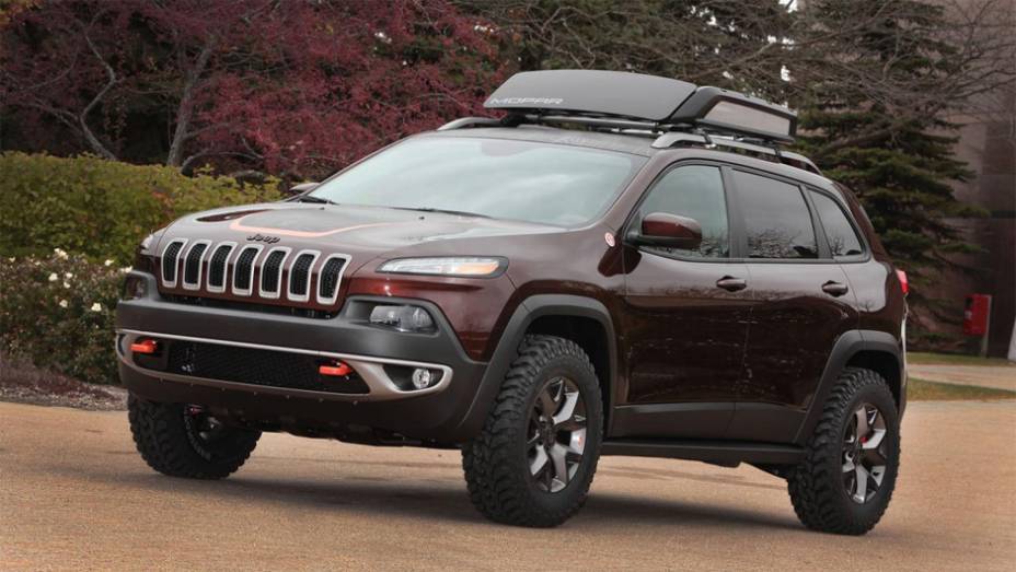 Jeep Cherokee Trail Carver | <a href="https://gutenberg.quatrorodas.abril.com.br/noticias/fabricantes/chrysler-revela-cinco-modelos-sema-show-758764.shtml" rel="migration">Leia mais</a> | <a href="https://gutenberg.quatrorodas.abril.com.br/galerias/especiais/sema-show-2013-parte-1-759076.shtm" rel="migration"></a>