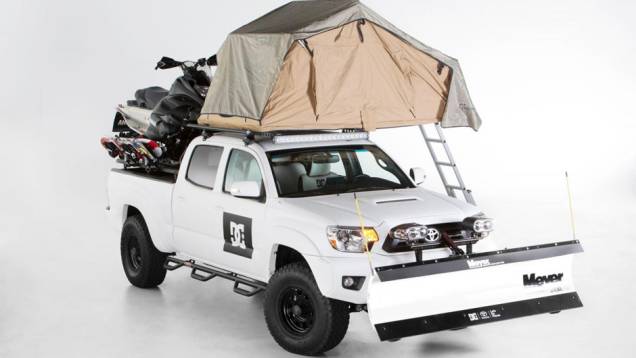 Toyota Tacoma DC Shoes | <a href="https://gutenberg.quatrorodas.abril.com.br/noticias/fabricantes/toyota-levara-conceitos-rali-aventura-ao-sema-show-758949.shtml" rel="migration">Leia mais</a> Toyota Tacoma DC Shoes | <a href="https://gutenberg.quatrorodas.abril.com.br/noticias/fabricantes/toyota-levara-conceitos-rali-aventura-ao-sema-show-758949.shtml" rel="migration">Leia mais</a>
