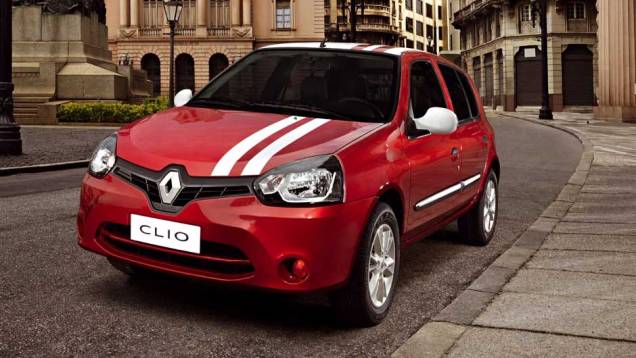 Novo ele não é tanto assim: o Clio passou por mais uma reestilização | <a href="https://gutenberg.quatrorodas.abril.com.br/carros/lancamentos/renault-clio-2013-717925.shtml" rel="migration">Leia mais</a> Novo ele não é tanto assim: o Clio passou por mais uma reestilização | <a href="https://gutenberg.quatrorodas.abril.com.br/carros/lancamentos/renault-clio-2013-717925.shtml" rel="migration">Leia mais</a>