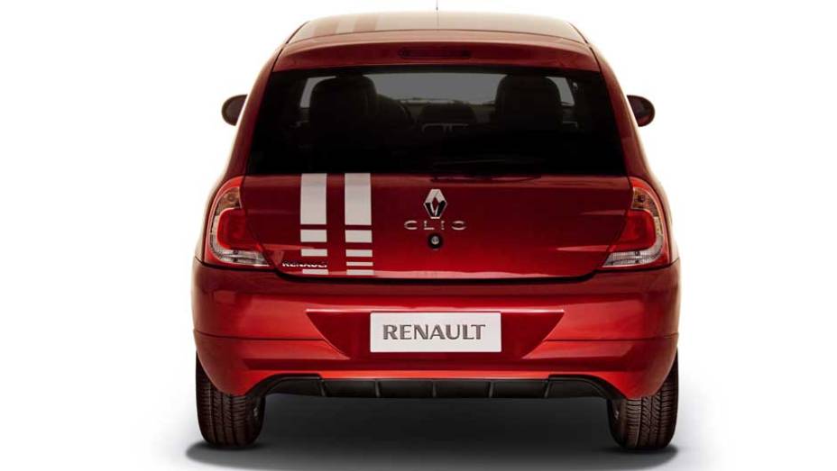 Personalização externa virou tendência até entre os carros mais baratos, como Nissan March e Fiat Uno | <a href="https://gutenberg.quatrorodas.abril.com.br/carros/lancamentos/renault-clio-2013-717925.shtml" rel="migration">Leia mais</a>