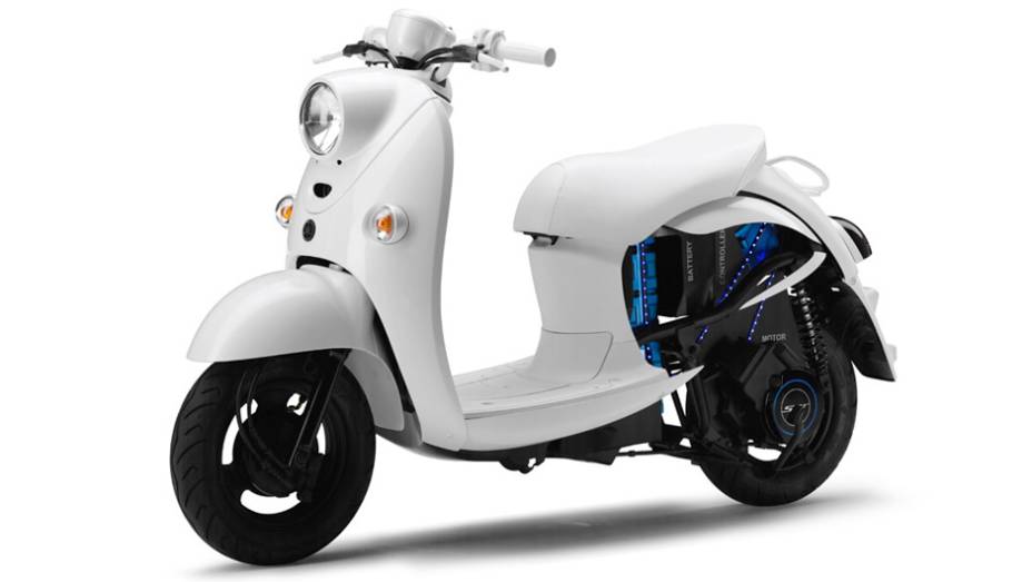Yamaha EVino | <a href="https://gutenberg.quatrorodas.abril.com.br/moto/noticias/yamaha-mostra-modelos-salao-toquio-760140.shtml" rel="migration">Leia mais</a>