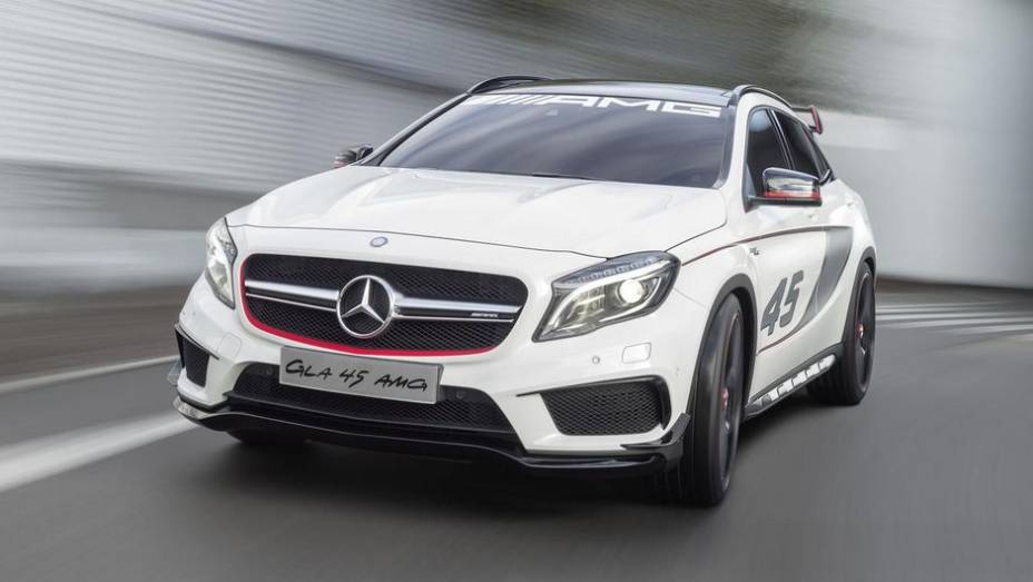 Trata-se da prévia de uma versão de produção do utilitário de performance | <a href="https://gutenberg.quatrorodas.abril.com.br/noticias/saloes/los-angeles-2013/mercedes-benz-revela-gla-45-amg-concept-760785.shtml" rel="migration">Leia mais</a>