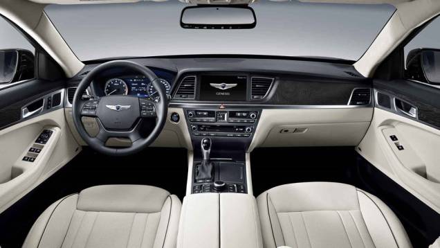 Em todos os casos, a transmissão é automática de oito velocidades | <a href="https://gutenberg.quatrorodas.abril.com.br/noticias/fabricantes/hyundai-apresenta-renovado-genesis-761395.shtml" rel="migration">Leia mais</a> Em todos os casos, a transmissão é automática de oito velocidades | <a href="https://gutenberg.quatrorodas.abril.com.br/noticias/fabricantes/hyundai-apresenta-renovado-genesis-761395.shtml" rel="migration">Leia mais</a>