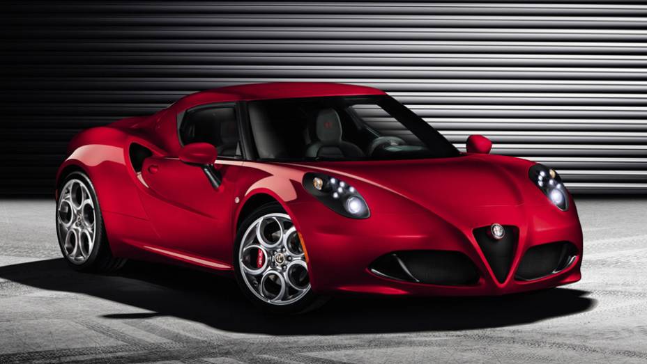 Em quinto está o Alfa Romeo 4C (US$ 54.000) | <a href="https://gutenberg.quatrorodas.abril.com.br/noticias/classicos/hagerty-lista-carros-classicos-futuro-767696.shtml" rel="migration">Leia mais</a>