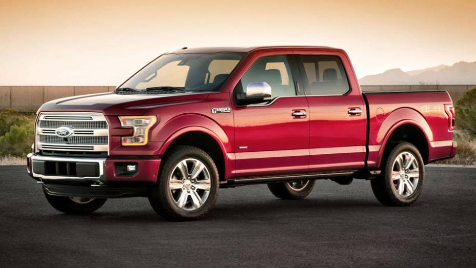 Depois de muitas especulações e informações vazadas, a Ford finalmente apresentou oficialmente a nova geração da F-150 | <a href="https://gutenberg.quatrorodas.abril.com.br/noticias/saloes/detroit-2014/ford-exibe-nova-f-150-769415.shtml" rel="migration">Leia mais</a>