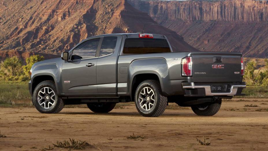 O modelo, que chegará ao mercado norte-americano no fim de 2014, recebeu a influência de outras picapes da General Motors, como a GMC Sierra e a Chevrolet Colorado <a href="https://gutenberg.quatrorodas.abril.com.br/noticias/saloes/detroit-2014/gmc-mostra-nova-canyo" rel="migration"></a>