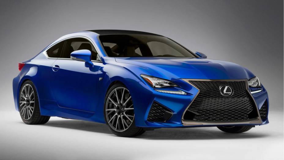 A Lexus mostrou nesta terça-feira (14) o RC F, uma das novidades mais aguardadas do atual Salão de Detroit | <a href="https://gutenberg.quatrorodas.abril.com.br/noticias/saloes/detroit-2014/lexus-expoe-rc-f-detroit-770421.shtml" rel="migration">Leia mais</a>