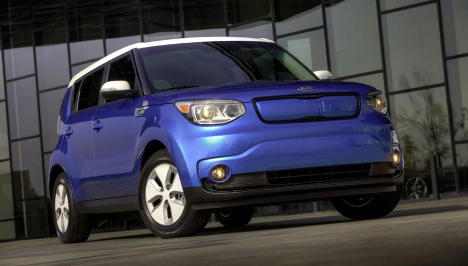 A Kia revelou nesta quinta-feira (6) o Soul EV | <a href="https://gutenberg.quatrorodas.abril.com.br/noticias/fabricantes/kia-apresenta-soul-ev-772571.shtml" rel="migration">Leia mais</a>