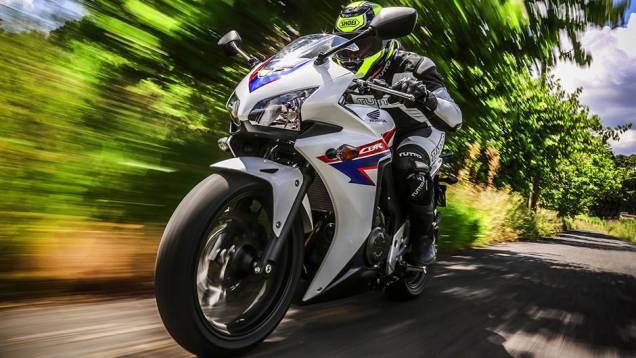 Honda inicia vendas da CBR 500R no Brasil | <a href="https://gutenberg.quatrorodas.abril.com.br/moto/noticias/honda-inicia-vendas-cbr-500r-brasil-773679.shtml" rel="migration">Leia mais</a> Honda inicia vendas da CBR 500R no Brasil | <a href="https://gutenberg.quatrorodas.abril.com.br/moto/noticias/honda-inicia-vendas-cbr-500r-brasil-773679.shtml" rel="migration">Leia mais</a>