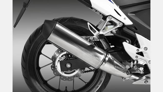 Detalhe do escape | <a href="https://gutenberg.quatrorodas.abril.com.br/moto/noticias/honda-inicia-vendas-cbr-500r-brasil-773679.shtml" rel="migration">Leia mais</a> Detalhe do escape | <a href="https://gutenberg.quatrorodas.abril.com.br/moto/noticias/honda-inicia-vendas-cbr-500r-brasil-773679.shtml" rel="migration">Leia mais</a>