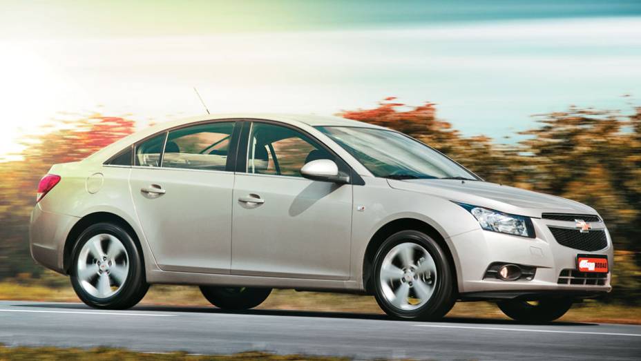 Com 720.636 unidades, o quinto modelo mais vendido no mundo foi o Chevrolet Cruze | <a href="https://gutenberg.quatrorodas.abril.com.br/noticias/mercado/ford-focus-ocupa-primeiro-lugar-lista-carros-mais-vendidos-mundo-774188.shtml" rel="migration">Leia mais</a>