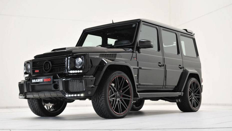 Brabus lança 800 iBusiness | <a href="https://gutenberg.quatrorodas.abril.com.br/noticias/saloes/genebra-2014/brabus-lanca-modelo-produtos-apple-774876.shtml" rel="migration">Leia mais</a>