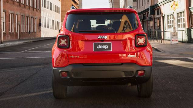 O que já é certo: o Jeep Renegade será um dos modelos a serem produzidos na nova fábrica da Fiat no Brasil | <a href="https://gutenberg.quatrorodas.abril.com.br/noticias/saloes/genebra-2014/imagens-jeep-renegade-sao-reveladas-775127.shtml" rel="migration">Leia mais</a> O que já é certo: o Jeep Renegade será um dos modelos a serem produzidos na nova fábrica da Fiat no Brasil | <a href="https://gutenberg.quatrorodas.abril.com.br/noticias/saloes/genebra-2014/imagens-jeep-renegade-sao-reveladas-775127.shtml" rel="migration">Leia mais</a>