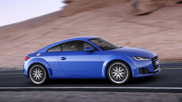 Conforme se previa, o renovado modelo guarda um design evolucionário em comparação com a geração anterior | <a href="https://gutenberg.quatrorodas.abril.com.br/noticias/saloes/genebra-2014/audi-apresenta-novo-tt-775222.shtml" rel="migration">Leia mais</a> Conforme se previa, o renovado modelo guarda um design evolucionário em comparação com a geração anterior | <a href="https://gutenberg.quatrorodas.abril.com.br/noticias/saloes/genebra-2014/audi-apresenta-novo-tt-775222.shtml" rel="migration">Leia mais</a>