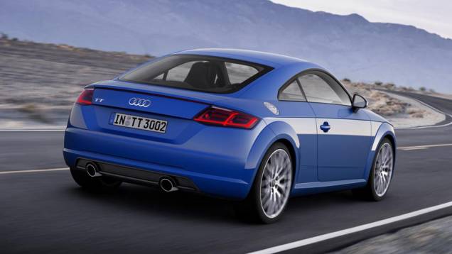 O novo TT utiliza a plataforma MQB do grupo Volkswagen, chegando a um peso final de 1.230 kg, 50 kg mais leve que o antecessor | <a href="https://gutenberg.quatrorodas.abril.com.br/noticias/saloes/genebra-2014/audi-apresenta-novo-tt-775222.shtml" rel="migration">Leia mais</a> O novo TT utiliza a plataforma MQB do grupo Volkswagen, chegando a um peso final de 1.230 kg, 50 kg mais leve que o antecessor | <a href="https://gutenberg.quatrorodas.abril.com.br/noticias/saloes/genebra-2014/audi-apresenta-novo-tt-775222.shtml" rel="migration">Leia mais</a>