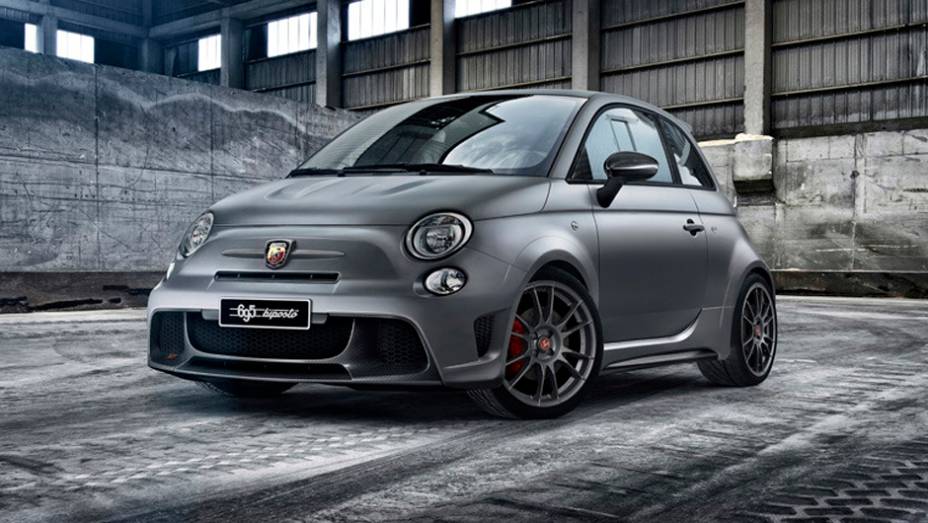 Já conhecida divisão de performance do Grupo Fiat, a Abarth também mostrou uma novidade neste Salão de Genebra: o 695 Biposto | <a href="https://gutenberg.quatrorodas.abril.com.br/noticias/saloes/genebra-2014/abarth-apresenta-695-biposto-775354.shtml" rel="migration">Leia mais</a>