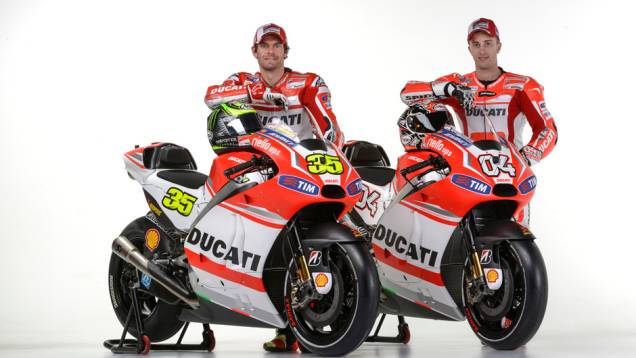 Crutchlow foi contratado este ano depois da saída de Nicky Hayden | <a href="https://gutenberg.quatrorodas.abril.com.br/moto/noticias/ducati-apresenta-nova-moto-temporada-motogp-776745.shtml" rel="migration">Leia mais</a> Crutchlow foi contratado este ano depois da saída de Nicky Hayden | <a href="https://gutenberg.quatrorodas.abril.com.br/moto/noticias/ducati-apresenta-nova-moto-temporada-motogp-776745.shtml" rel="migration">Leia mais</a>