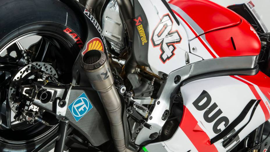 A equipe terá doze motores abertos, em vez de cinco | <a href="https://gutenberg.quatrorodas.abril.com.br/moto/noticias/ducati-apresenta-nova-moto-temporada-motogp-776745.shtml" rel="migration">Leia mais</a>