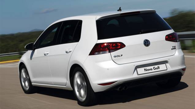 Novo Golf Comfortline é equipado com o motor 1.4L TSI BlueMotion Technology de 140 cv | <a href="https://gutenberg.quatrorodas.abril.com.br/noticias/fabricantes/volkswagen-apresenta-novo-golf-comfortline-777747.shtml" rel="migration">Leia mais</a> Novo Golf Comfortline é equipado com o motor 1.4L TSI BlueMotion Technology de 140 cv | <a href="https://gutenberg.quatrorodas.abril.com.br/noticias/fabricantes/volkswagen-apresenta-novo-golf-comfortline-777747.shtml" rel="migration">Leia mais</a>
