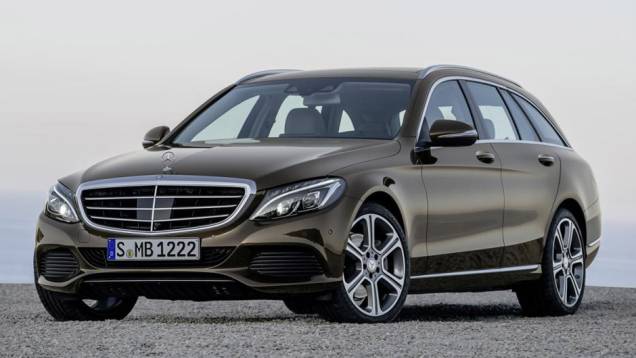 A Mercedes-Benz divulgou nesta quarta-feira (21) as primeiras imagens e informações sobre o Classe C Estate | <a href="https://gutenberg.quatrorodas.abril.com.br/noticias/fabricantes/mercedes-benz-classe-c-estate-revelado-783460.shtml" rel="migration">Leia mais</a> A Mercedes-Benz divulgou nesta quarta-feira (21) as primeiras imagens e informações sobre o Classe C Estate | <a href="https://gutenberg.quatrorodas.abril.com.br/noticias/fabricantes/mercedes-benz-classe-c-estate-revelado-783460.shtml" rel="migration">Leia mais</a>