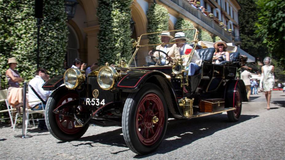 Rolls-Royce Silver Ghost - Concorso dEleganza Villa dEste 2014 | <a href="https://gutenberg.quatrorodas.abril.com.br/noticias/classicos//concorso-d-eleganza-villa-d-este-2014-premia-maserati-450-s-1956-como-best-of-show-784018.shtml" rel="migration">Leia mais</a>