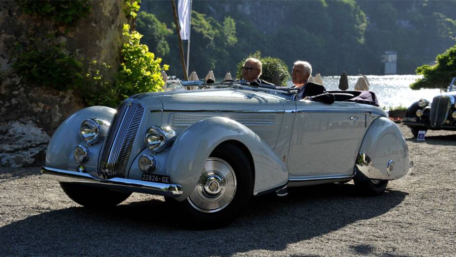 Lancia Astura Type 233 - Concorso dEleganza Villa dEste 2014 | <a href="https://gutenberg.quatrorodas.abril.com.br/noticias/classicos//concorso-d-eleganza-villa-d-este-2014-premia-maserati-450-s-1956-como-best-of-show-784018.shtml" rel="migration">Leia mais</a>