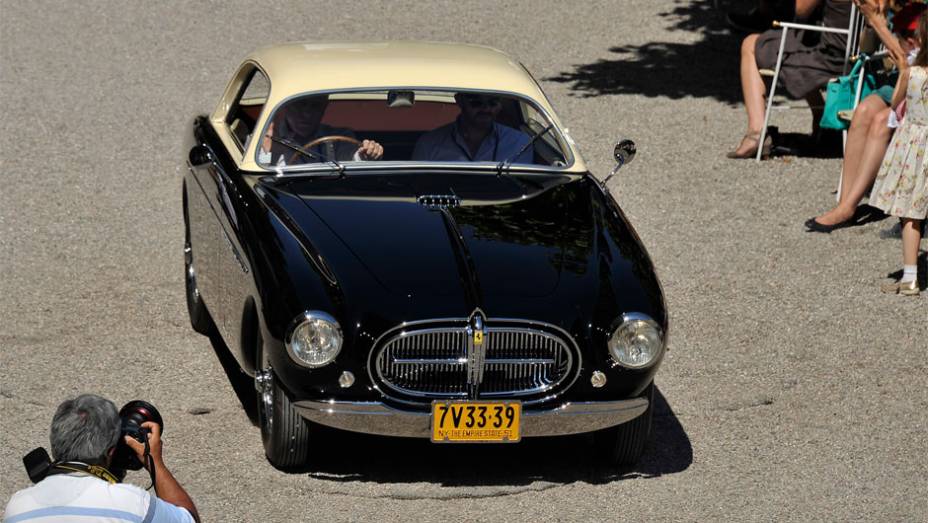 Ferrari 212 Inter - Concorso dEleganza Villa dEste 2014 | <a href="https://gutenberg.quatrorodas.abril.com.br/noticias/classicos//concorso-d-eleganza-villa-d-este-2014-premia-maserati-450-s-1956-como-best-of-show-784018.shtml" rel="migration">Leia mais</a>