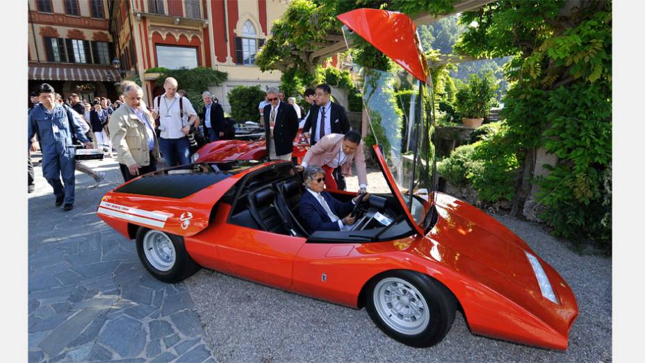 Fiat Abarth 2000 Scorpione - Concorso dEleganza Villa dEste 2014 | <a href="https://gutenberg.quatrorodas.abril.com.br/noticias/classicos//concorso-d-eleganza-villa-d-este-2014-premia-maserati-450-s-1956-como-best-of-show-784018.shtml" rel="migration">Leia mais</a>