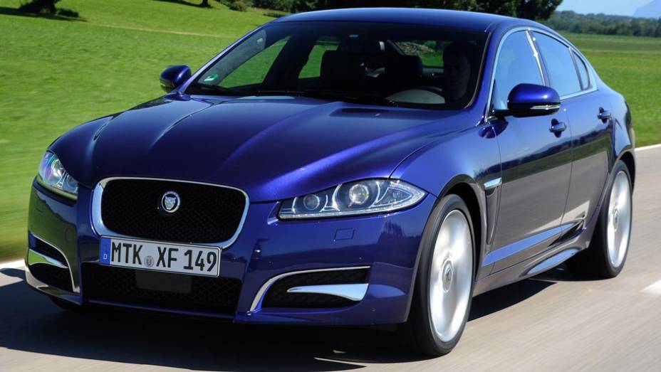 10 - Jaguar XF | <a href="https://gutenberg.quatrorodas.abril.com.br/noticias/mercado/volkswagen-up-lidera-pesquisa-satisfacao-jd-power-2014-784586.shtml" rel="migration">Leia mais</a>