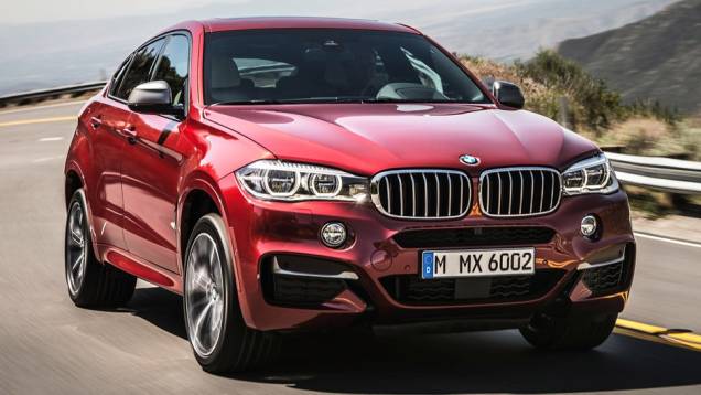 A BMW apresentou oficialmente o modelo 2015 do X6 | <a href="https://gutenberg.quatrorodas.abril.com.br/noticias/fabricantes/bmw-oficializa-x6-2015-785241.shtml" rel="migration">Leia mais</a> A BMW apresentou oficialmente o modelo 2015 do X6 | <a href="https://gutenberg.quatrorodas.abril.com.br/noticias/fabricantes/bmw-oficializa-x6-2015-785241.shtml" rel="migration">Leia mais</a>