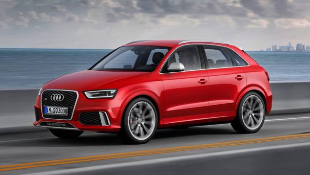 A Audi amplia sua gama voltada ao mercado brasileiro com a introdução do RS Q3 | <a href="https://gutenberg.quatrorodas.abril.com.br/noticias/fabricantes/audi-rs-q3-chega-r-273-6-mil-786183.shtml" rel="migration">Leia mais</a> A Audi amplia sua gama voltada ao mercado brasileiro com a introdução do RS Q3 | <a href="https://gutenberg.quatrorodas.abril.com.br/noticias/fabricantes/audi-rs-q3-chega-r-273-6-mil-786183.shtml" rel="migration">Leia mais</a>