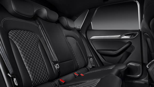 Outra característica é o sistema de tração integral quattro | <a href="https://gutenberg.quatrorodas.abril.com.br/noticias/fabricantes/audi-rs-q3-chega-r-273-6-mil-786183.shtml" rel="migration">Leia mais</a> Outra característica é o sistema de tração integral quattro | <a href="https://gutenberg.quatrorodas.abril.com.br/noticias/fabricantes/audi-rs-q3-chega-r-273-6-mil-786183.shtml" rel="migration">Leia mais</a>