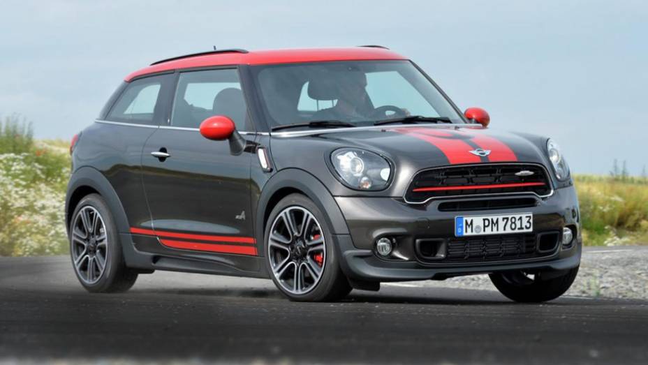 A MINI mostrou o modelo 2015 do crossover Paceman | <a href="https://gutenberg.quatrorodas.abril.com.br/noticias/fabricantes/mini-promove-facelift-paceman-789557.shtml" rel="migration">Leia mais</a>