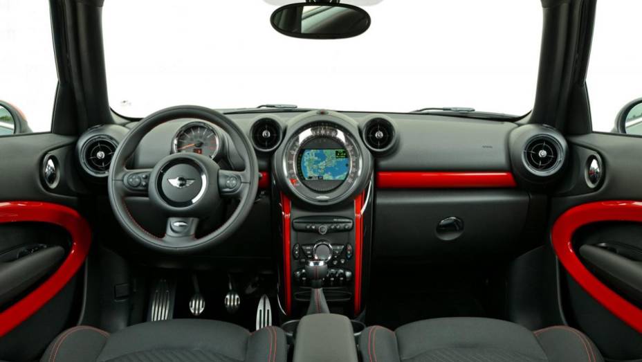 Todas elas podem ser atreladas a c&acirc;mbios de seis marchas, manual ou autom&aacute;tico | <a href="https://gutenberg.quatrorodas.abril.com.br/noticias/fabricantes/mini-promove-facelift-paceman-789557.shtml" rel="migration">Leia mais</a>