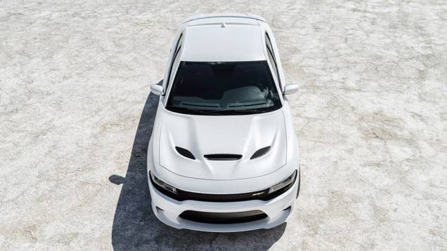 Com essa configuração, o Charger SRT Hellcat acelera de 0 a 96 km/h em 3,8 segundos e alcança a velocidade máxima de 328 km/h | <a href="https://gutenberg.quatrorodas.abril.com.br/noticias/fabricantes/dodge-exibe-charger-srt-hellcat-795977.shtml" rel="migration">Leia mais</a> Com essa configuração, o Charger SRT Hellcat acelera de 0 a 96 km/h em 3,8 segundos e alcança a velocidade máxima de 328 km/h | <a href="https://gutenberg.quatrorodas.abril.com.br/noticias/fabricantes/dodge-exibe-charger-srt-hellcat-795977.shtml" rel="migration">Leia mais</a>
