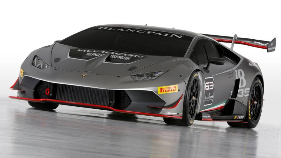 O modelo em questão, concebido para uso exclusivo em autódromos, foi desenvolvido em conjunto pela montadora italiana e pela Dallara Engineering | <a href="https://gutenberg.quatrorodas.abril.com.br/noticias/fabricantes/lamborghini-oficializa-huracan-super-trofeo-79" rel="migration"></a>