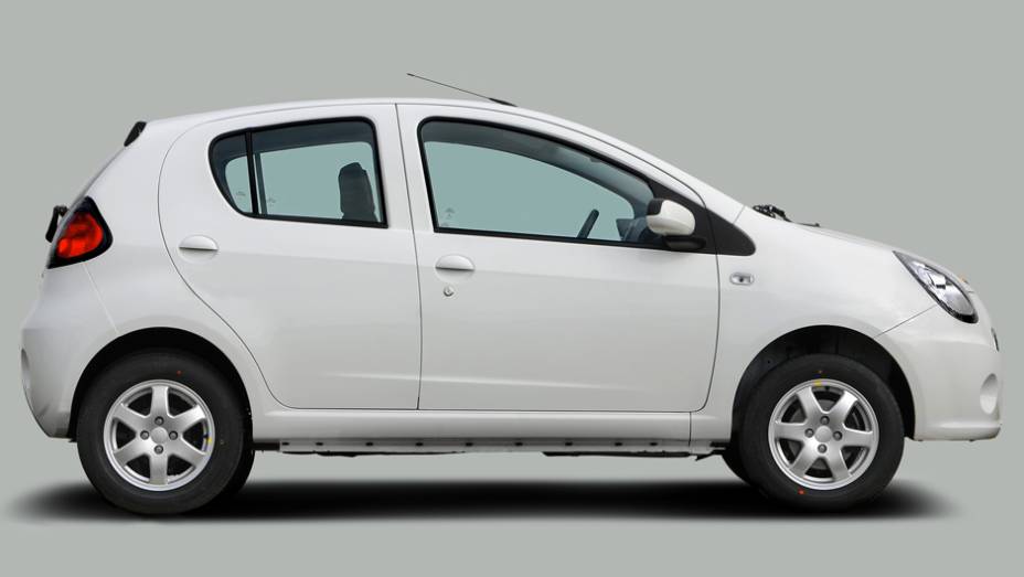 Ele será vendido por aqui por R$ 29,9 mi | <a href="https://gutenberg.quatrorodas.abril.com.br/carros/lancamentos/geely-gc2-798075.shtml" rel="migration">Leia mais</a>