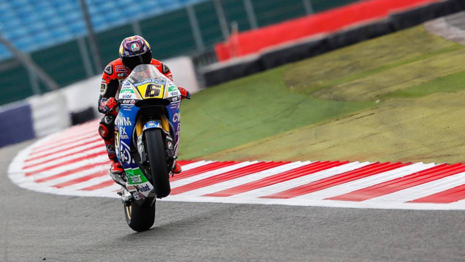 A segunda colocação ficou com Stefan Bradl | <a href="https://gutenberg.quatrorodas.abril.com.br/moto/noticias/motogp-marquez-lidera-sexta-feira-silverstone-798313.shtml" rel="migration">Leia mais</a>